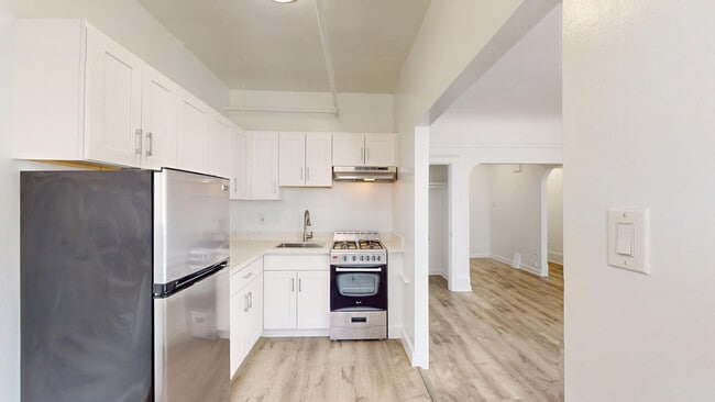 Building Photo - 522 Geary St