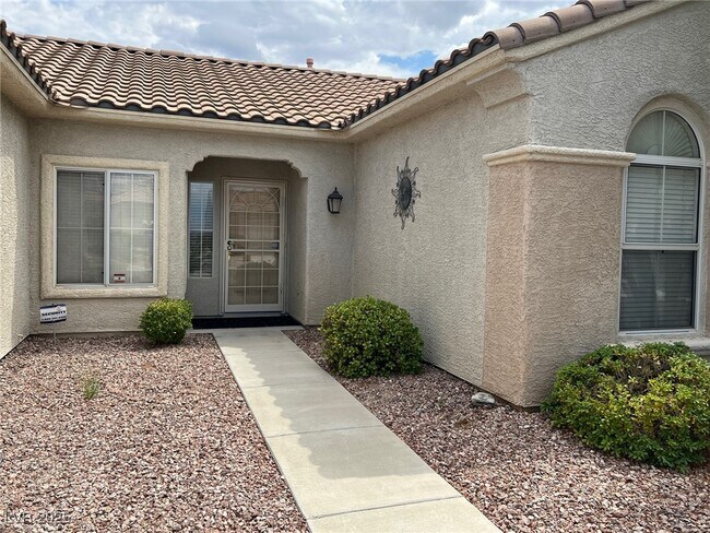 Building Photo - 2609 Arimo Dr