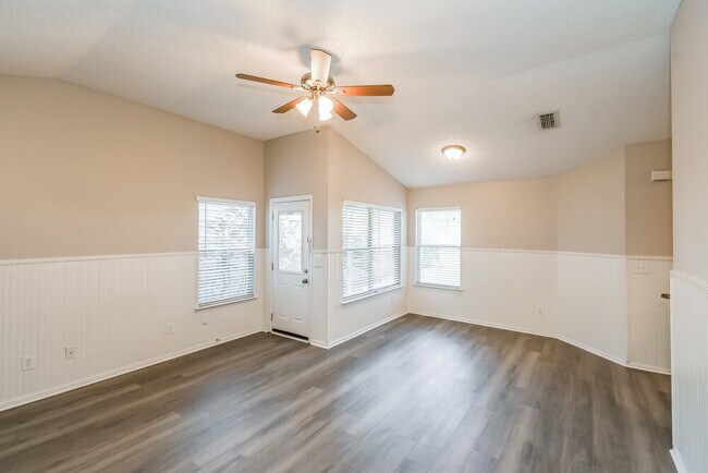 Building Photo - 278 Carriann Cove Ct