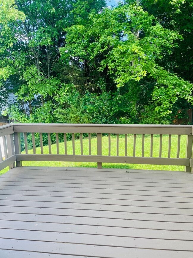 Building Photo - Coming Soon! Lovely 3 Bedroom Spacious 2 S...
