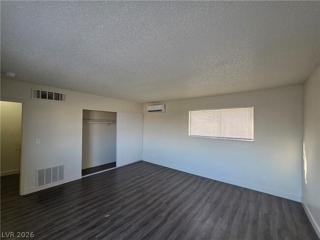 Building Photo - 3364 Royce Ct