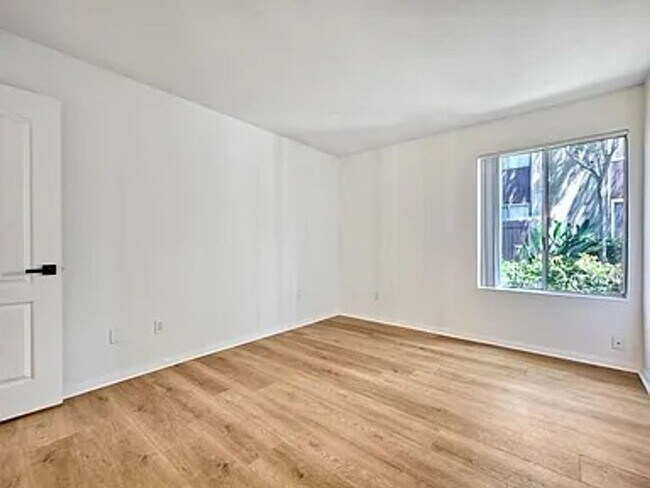 Building Photo - ***Move In Special** Allure Condo in Serra Mesa 2 Bedroom