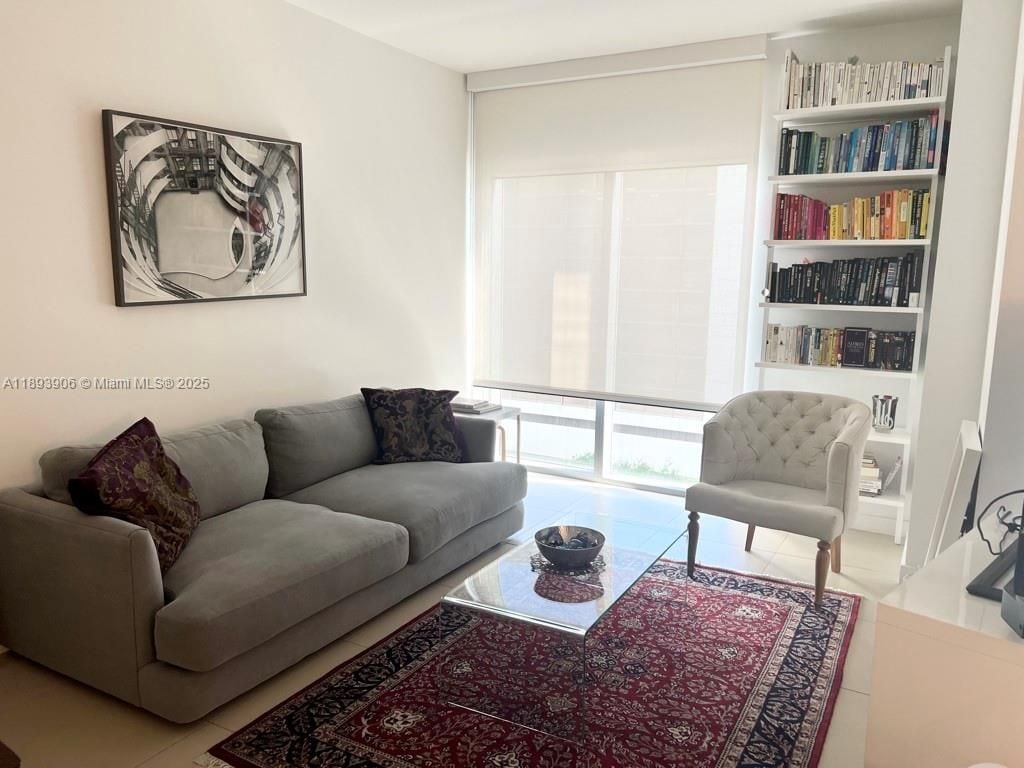 Building Photo - 31 SE 6th St