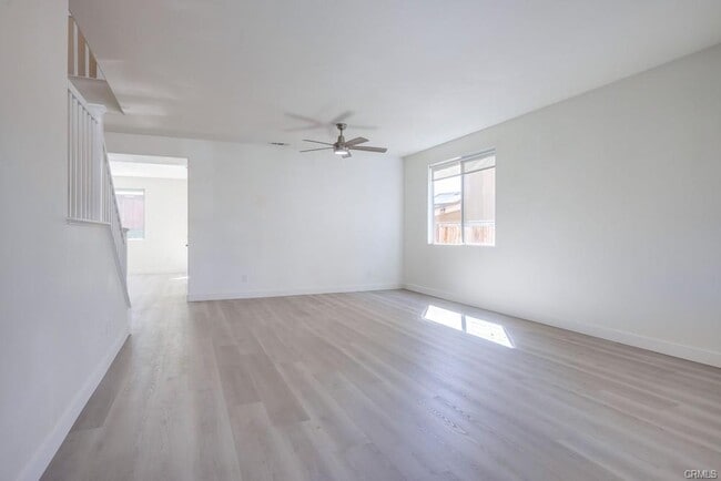 Building Photo - 65 Declaration Pl