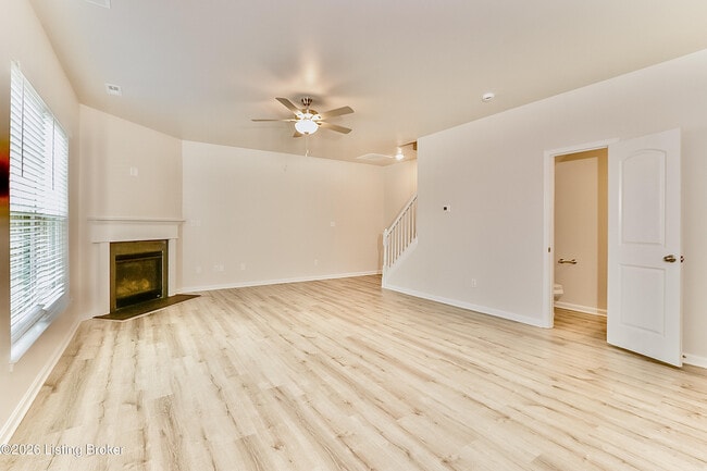 Building Photo - 8426 Gateway Run Rd