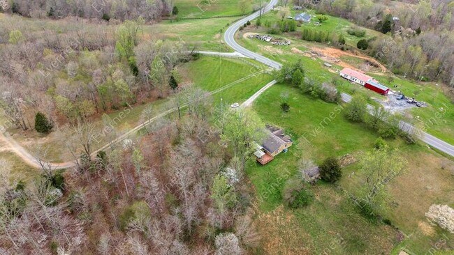 Building Photo - 7929 Daugherty-Capley Rd