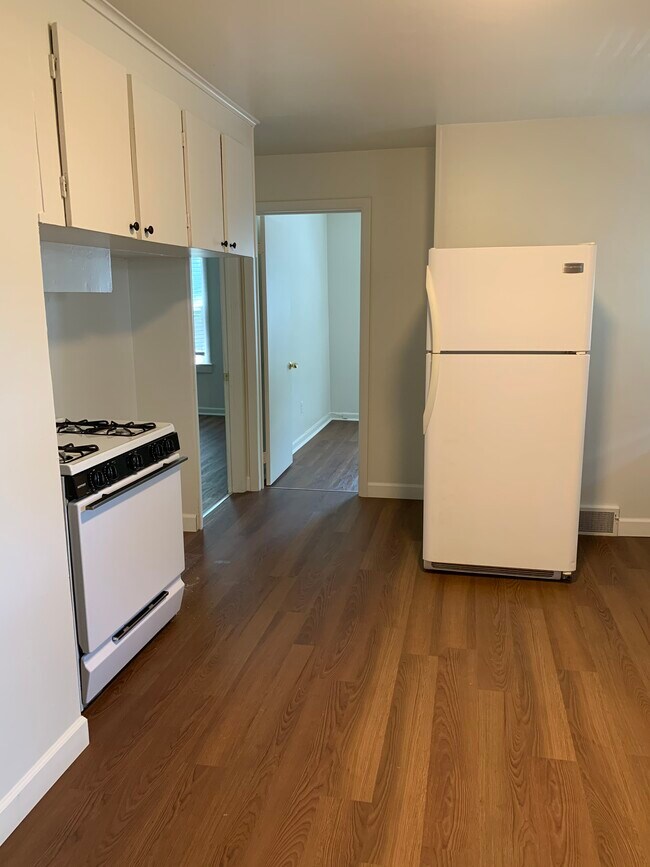 38 Sheridan St 38 Sheridan St Chicopee MA 01020 Apartment Finder