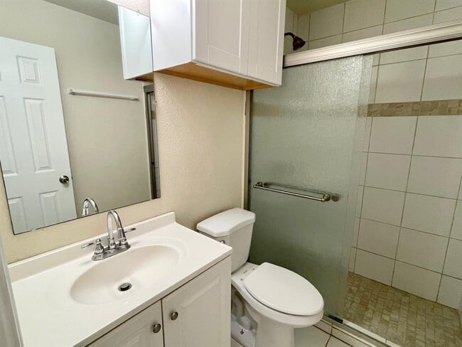 Building Photo - 16037 Fitchburg Cir
