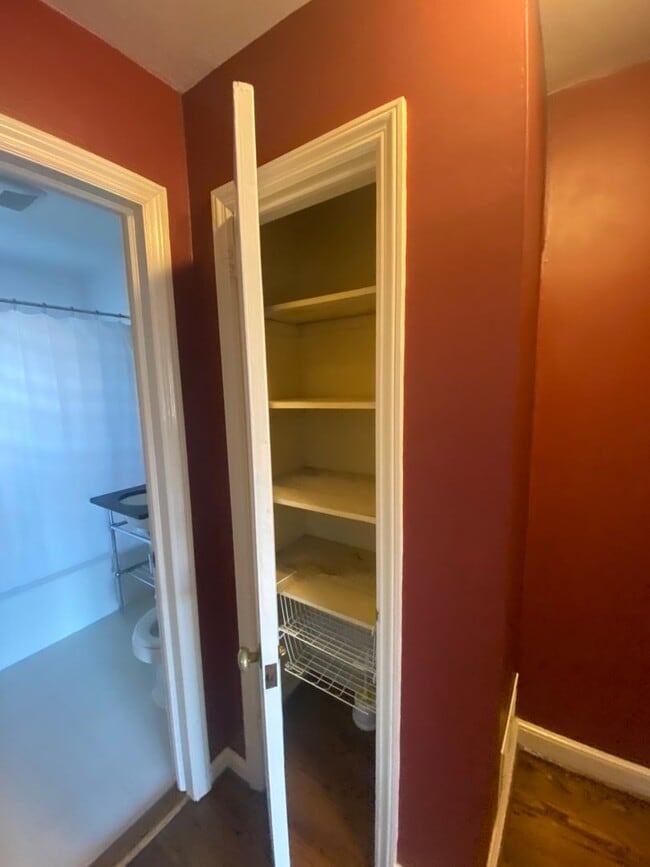 Building Photo - 22 Mt Vernon Ave