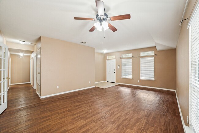 Building Photo - 9647 Wolf Point