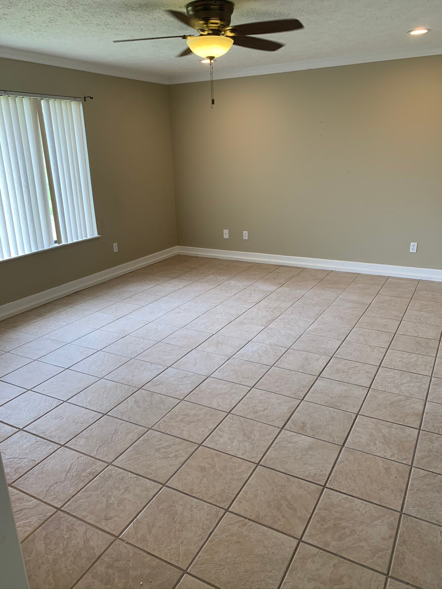 Building Photo - 2338 Briarwood Pl