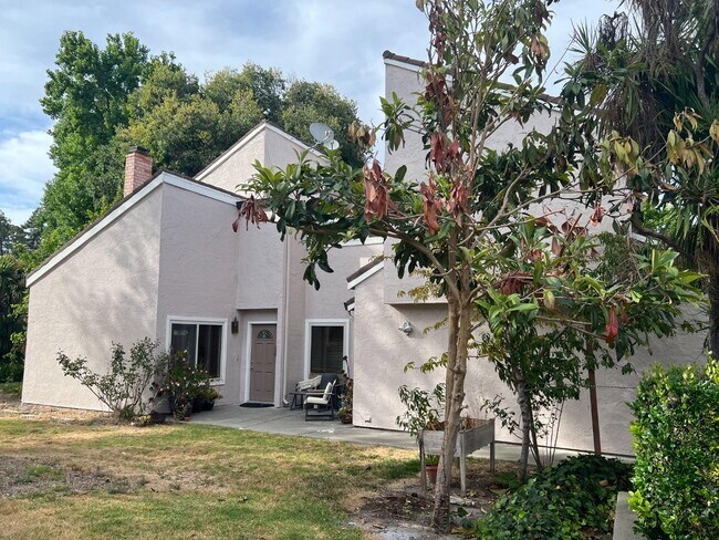 Building Photo - 2598 Knightsbridge Ln