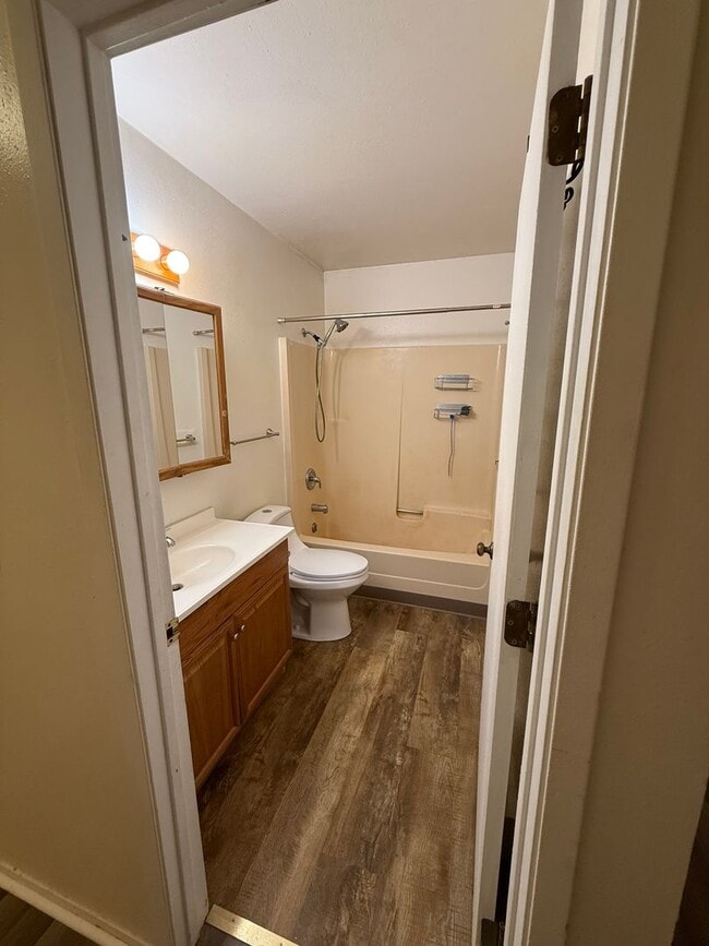 Building Photo - Biathalon Ave. (3588)