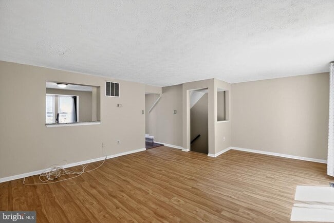 Building Photo - 7506 Summer Blossom Ln