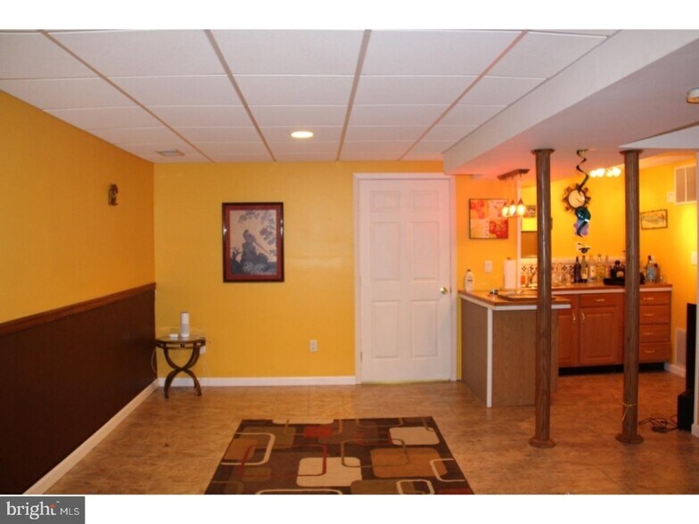 Building Photo - 8 Stafford Dr