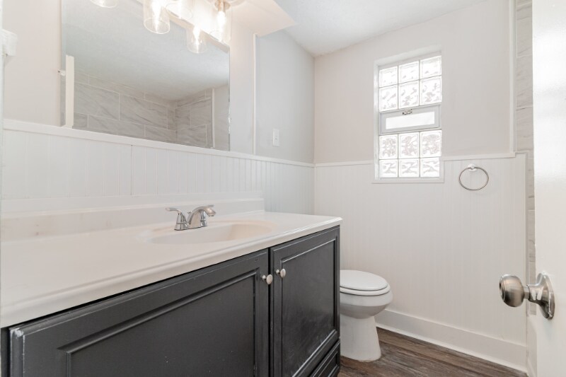 Building Photo - 1607 Asmann Ave