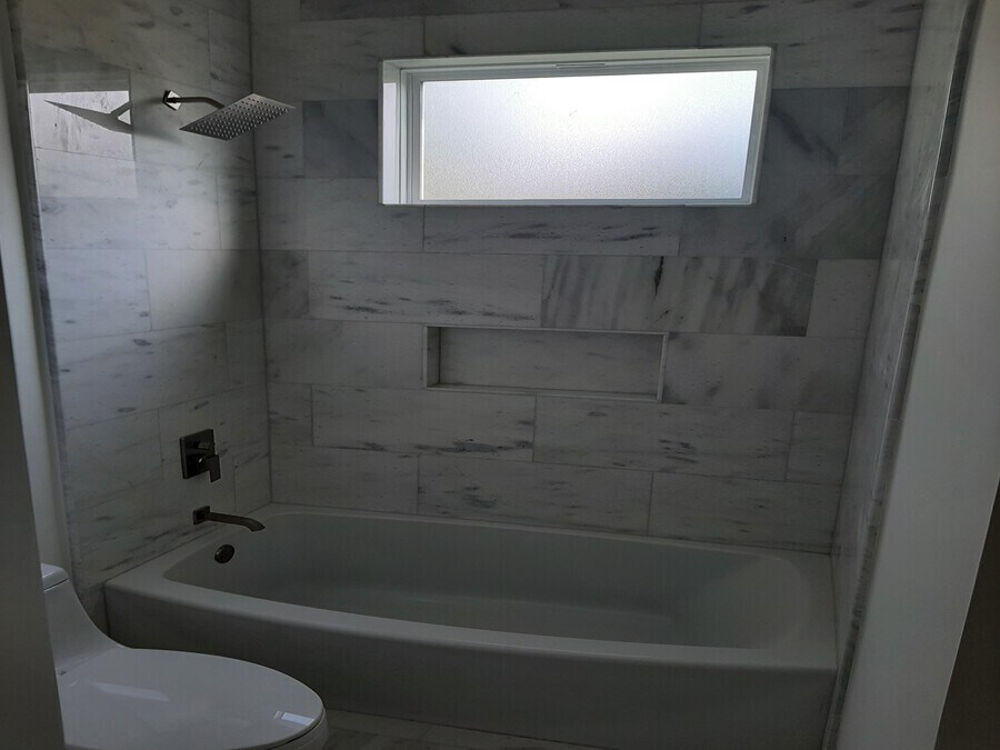 Building Photo - 3000 Saint Roch Ave