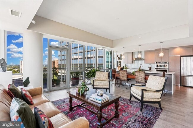 Building Photo - 930 Rose Ave