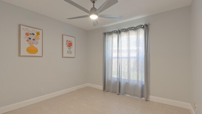 Building Photo - 10789 Barque Ct