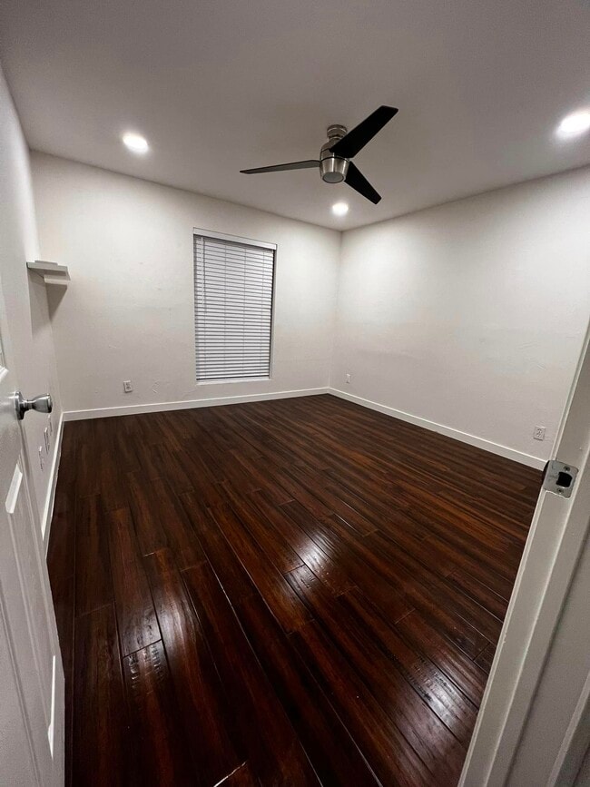 Room 2 - 2401 Leon St