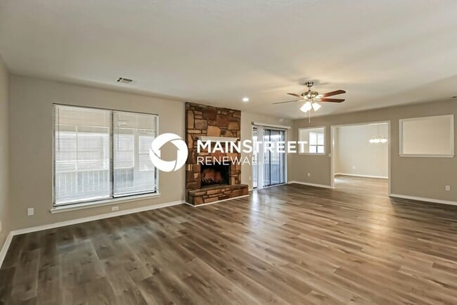 Building Photo - 9405 Briarcreek Dr