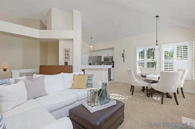 Building Photo - 7205 Calabria Ct