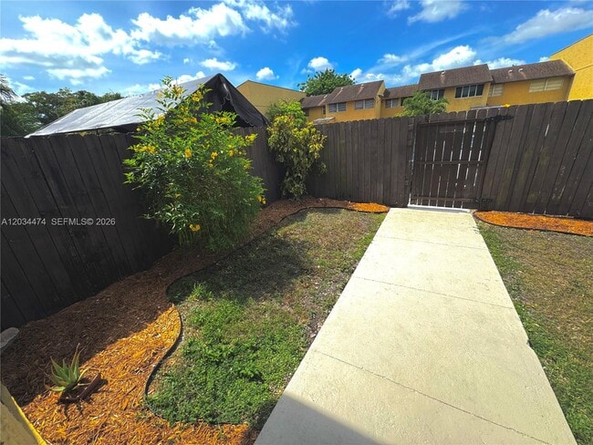 Building Photo - 15460 SW 82nd Ln