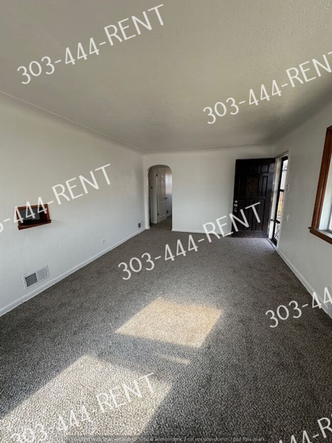 Building Photo - Charming Rental in the Heart of Denver’s West Side