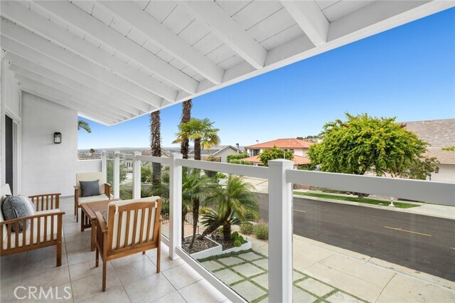 Building Photo - 25 Point Loma Dr