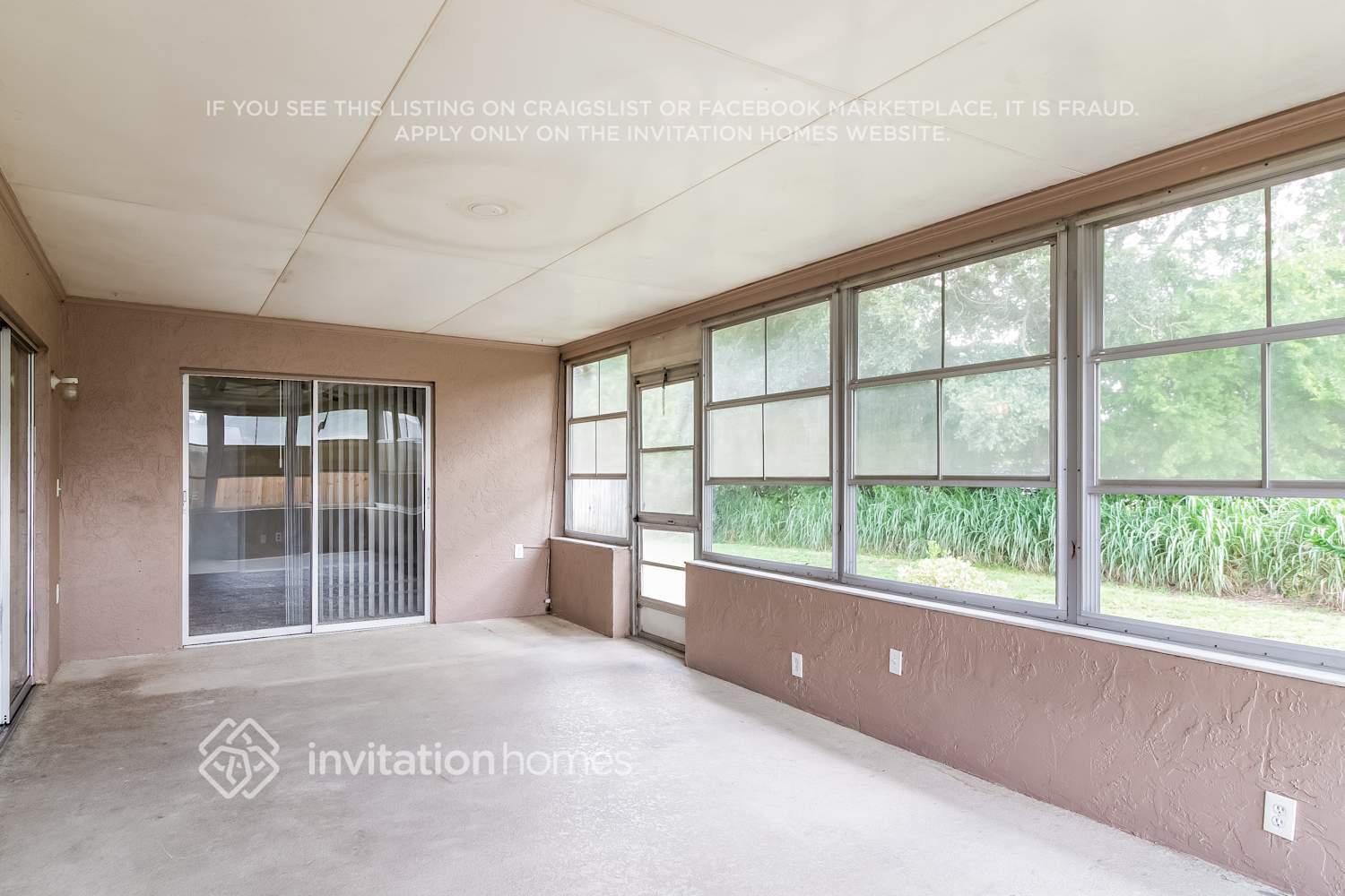 Building Photo - 5323 Winewood Dr