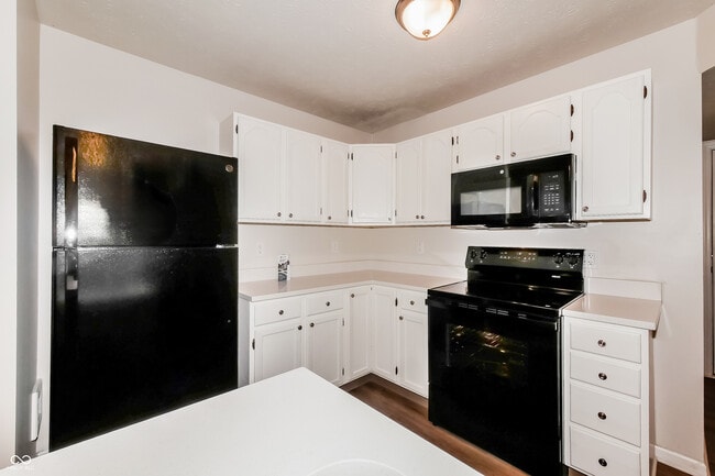 Building Photo - 6368 Titania Dr