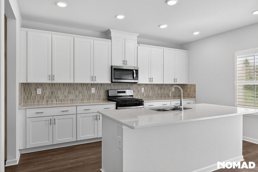 Building Photo - 6039 Hickory Crk Ct