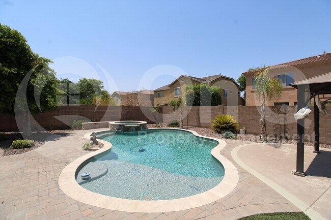 Building Photo - 12908 W Sierra Vista Dr