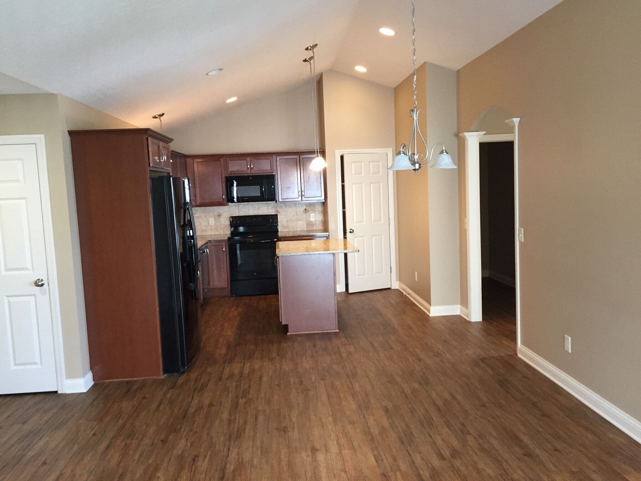 Building Photo - 2409 Wittenberg Ave SE