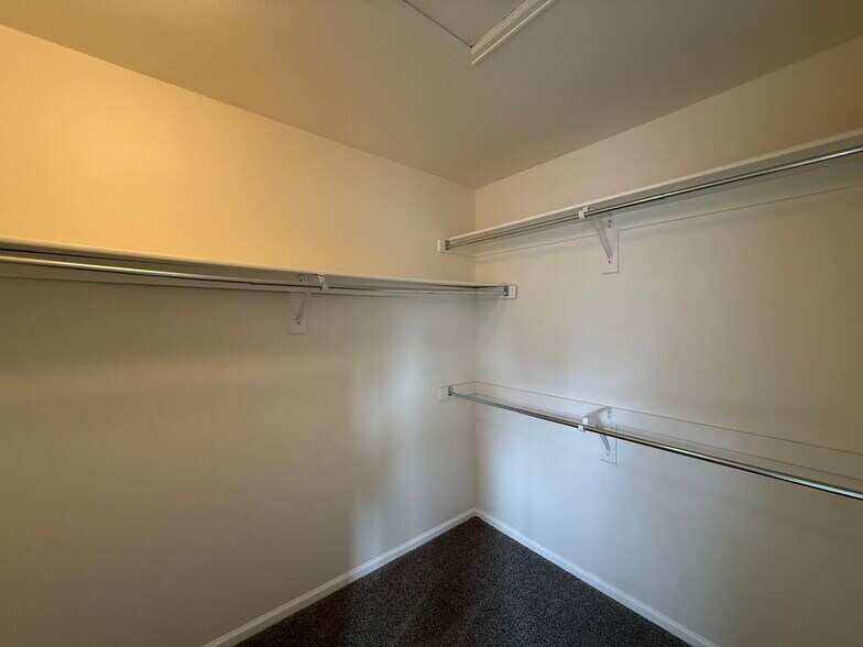 Building Photo - 4128 Ascendant Dr