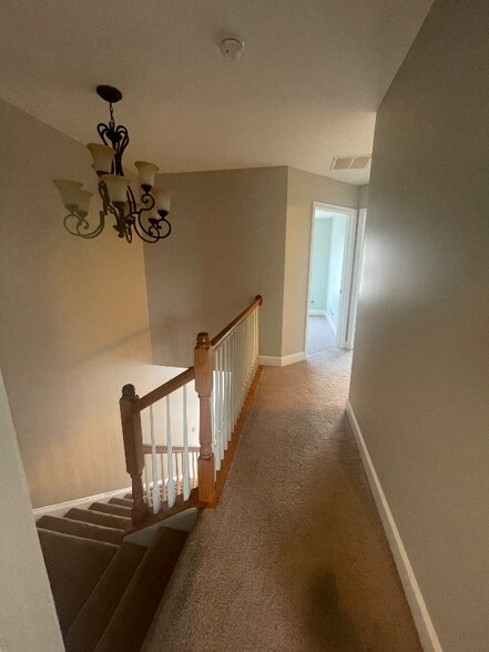 Building Photo - 2203 Greywing St