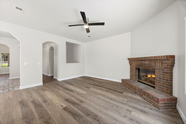 Building Photo - 9814 Autumn Serenade Ct
