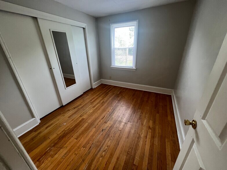Building Photo - 1720 Seaboard Ave