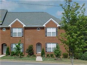 Building Photo - 1305 N Dean Rd