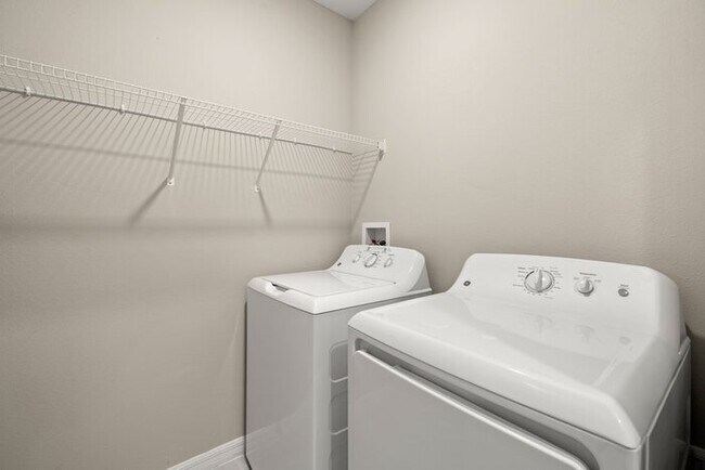 Building Photo - Brand New Home For Rent in South Creek