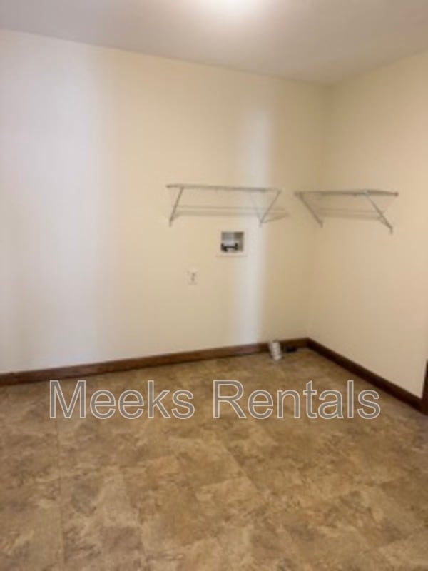 Building Photo - 714 Tackett Branch Rd