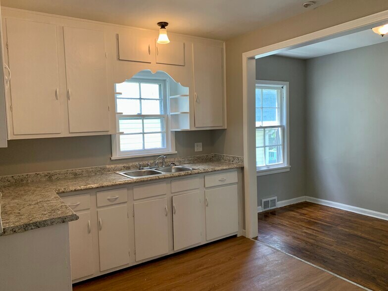 Building Photo - 676 Harrison Ave