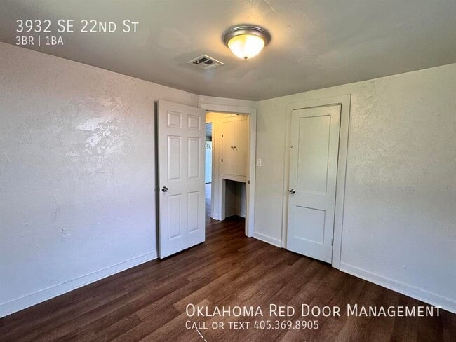 Building Photo - 3932 SE 22nd St