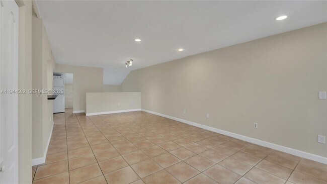 Building Photo - 4635 NW 97th Pl