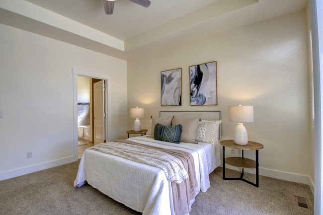 Building Photo - 7401 Turnbull Ct