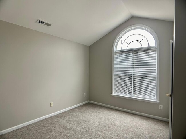 Building Photo - 157 Woodson Dr