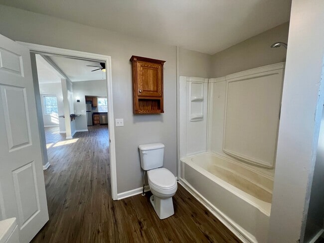 Building Photo - The Home You’ve Been Searching For!