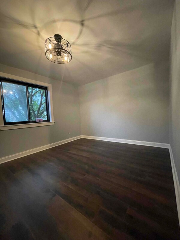 Building Photo - 2256 Mt View Pl SE