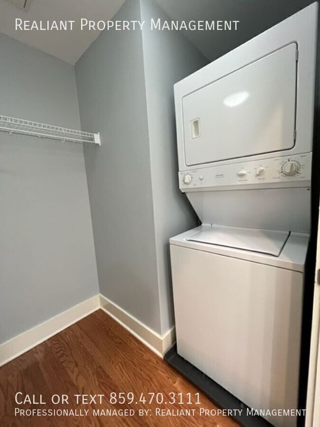 Building Photo - 650 S Mill St