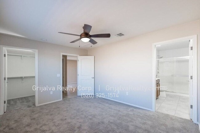 Building Photo - 8749 E Pebble Stone Ln